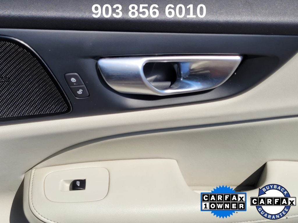 2024 Volvo S60 Recharge Plug-In Hybrid T8 Plus Dark Theme