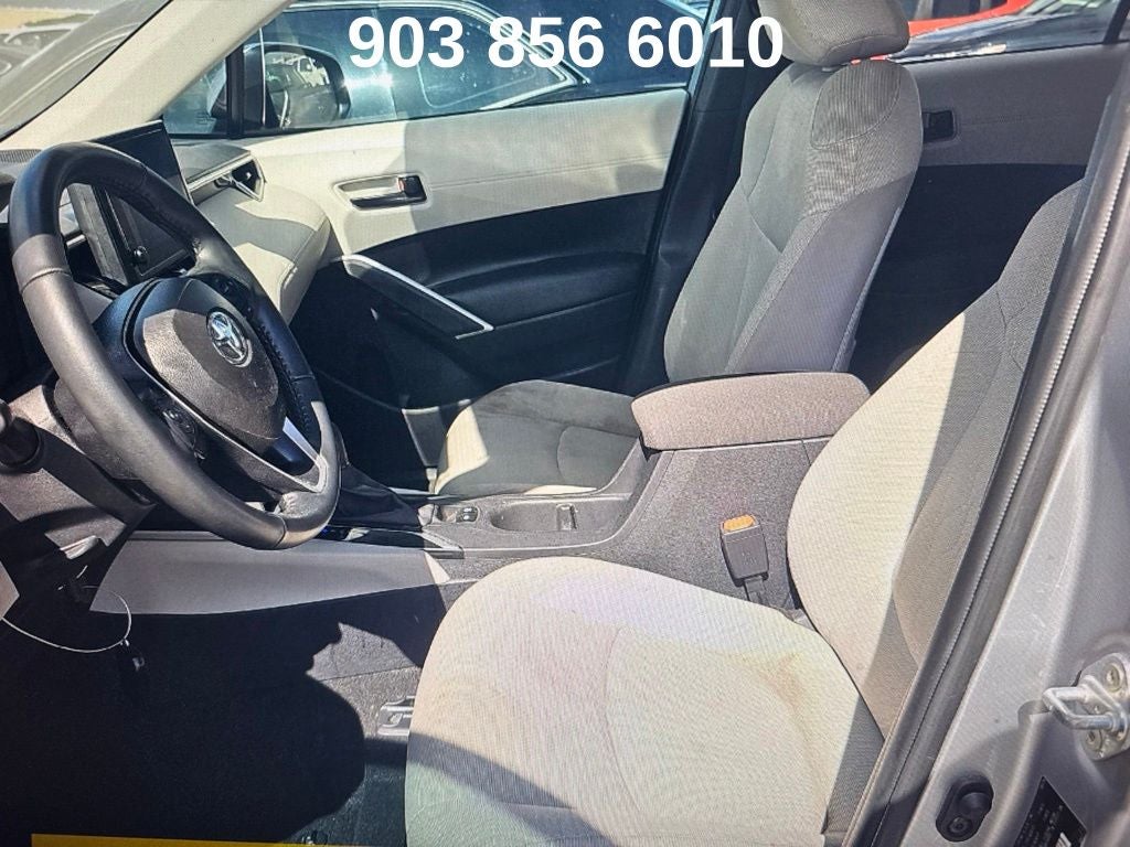 2024 Toyota Corolla Cross LE