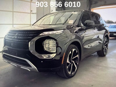 2024 Mitsubishi Outlander SE Black Edition w/Pano Roof