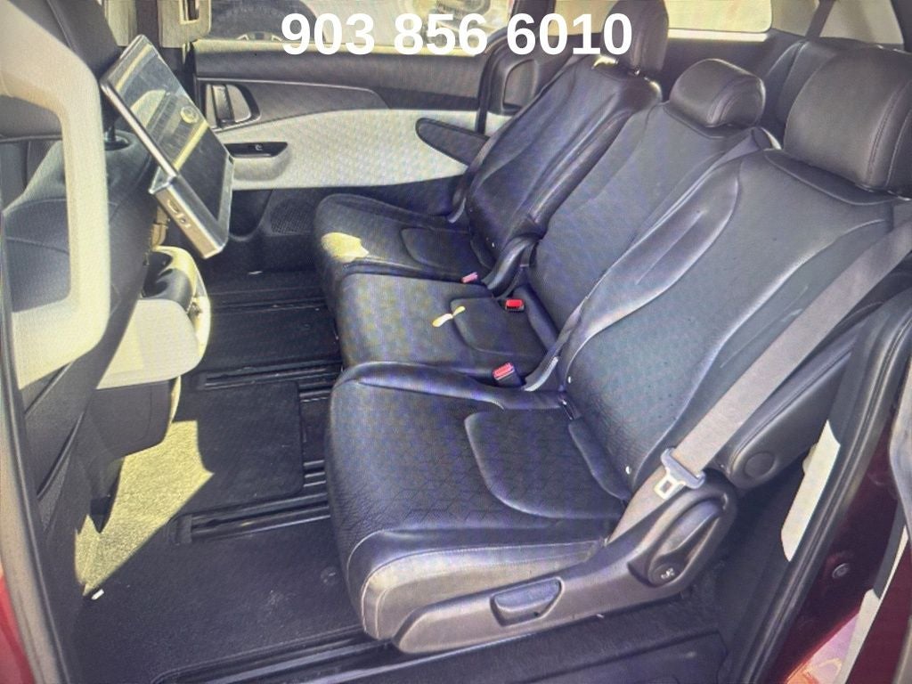 2023 Kia Carnival LX Seat Package