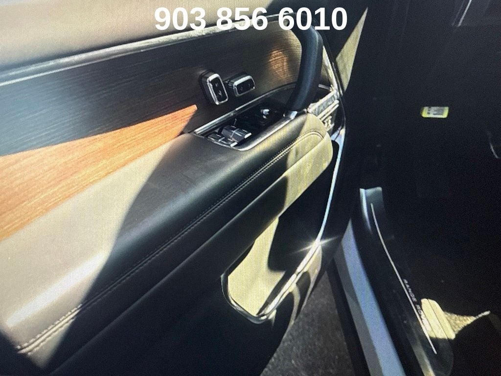 2025 Land Rover Range Rover SE
