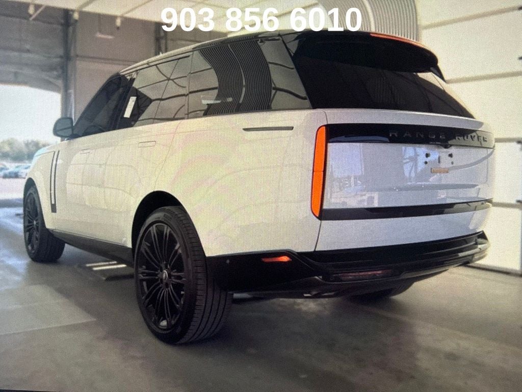 2025 Land Rover Range Rover SE