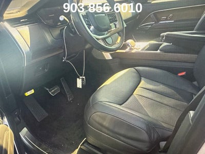 2025 Land Rover Range Rover SE