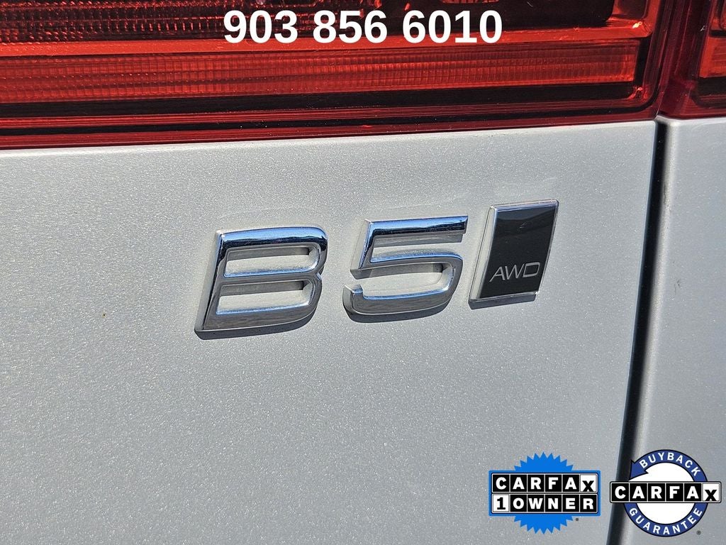 2023 Volvo XC60 B5 Ultimate Bright Theme