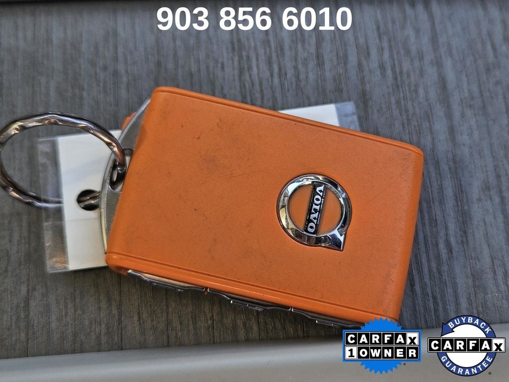 2023 Volvo XC60 B5 Ultimate Bright Theme